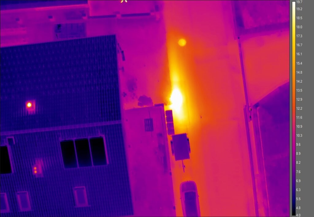 Thermografie_Waermebild_Infrarot-Drohne_Inspektion_Thermograf_Stufe1_Skyability