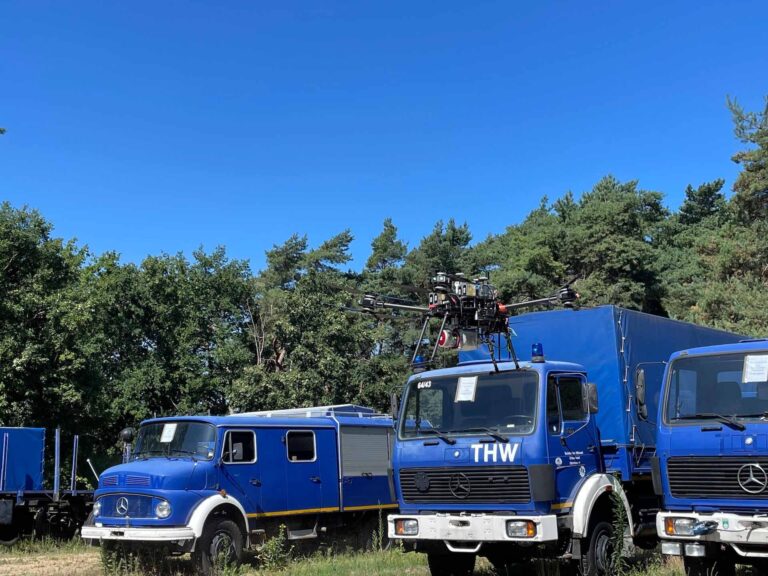 X8 Kopter mit RIEGL VUX-1UAV Laserscanner