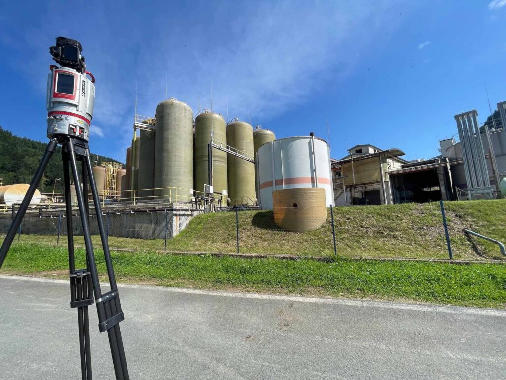 TLS RIEGL VZ400i, Industriegelände mit Silos | Terrestrial Services