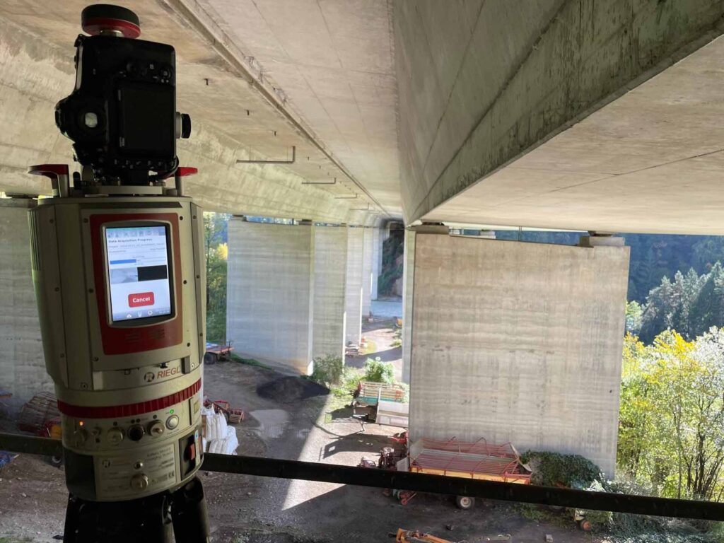TLS RIEGL VZ400i Brückenscan Autobahn