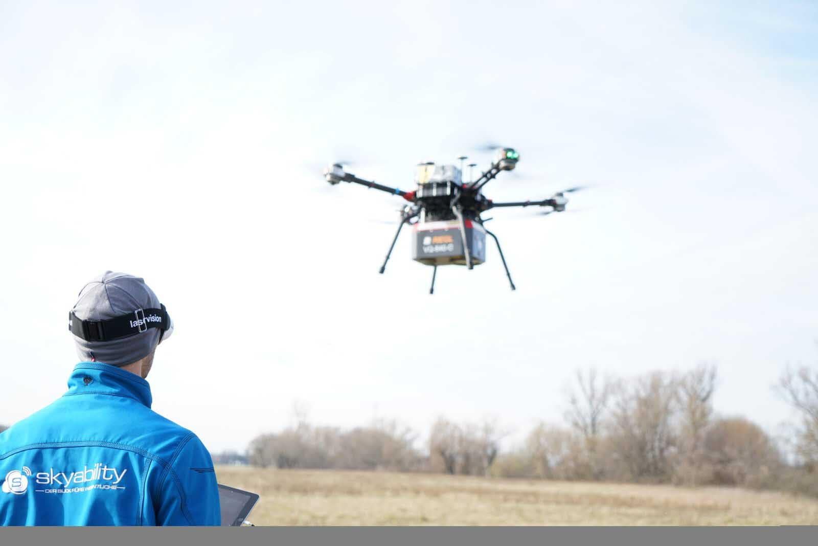 Kopter Hammer X8B mit RIEGL VQ-840-GL Grünlichtscanner und Skyability Drohnenpilot